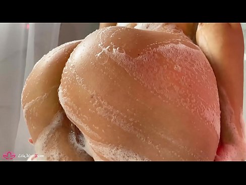 ❤️ Brunette o ipholla litho tsa botona kapa botšehali ho li khotsofatsa Pussy e nang le Vibrator ho ea ho Intense Orgasm in Shower litšoantšong tsa bootsoa st.freepornhdonlinegay.ru ❌❤